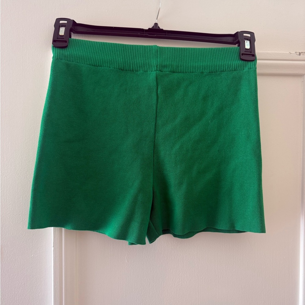 Amazon Green Knit Crop Top and High-Waist Shorts Set - Picture 3 of 5